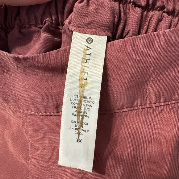 Athleta Calm Cool Short - Picture 4 of 4